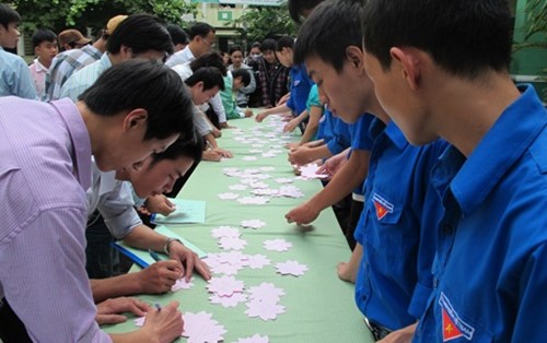 Sinh viên Đông Á - Chung tấm lòng hướng về Nhật Bản